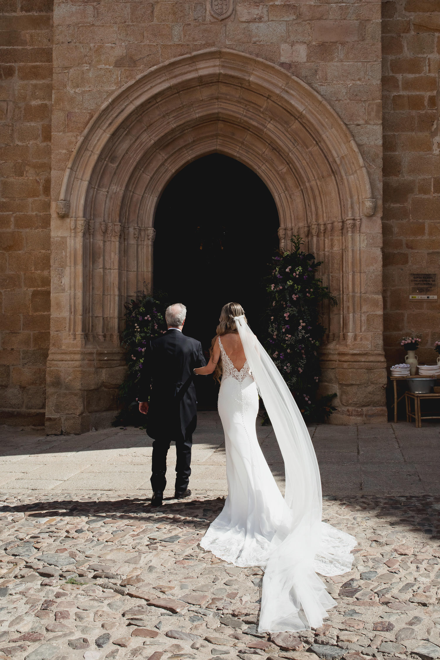 Boda en Cáceres: Iglesia de Santa María y Castillo de las Arguijuelas 33 Boda en Caceres Iglesia de Santa Maria Castillo de las Arguijuelas 035