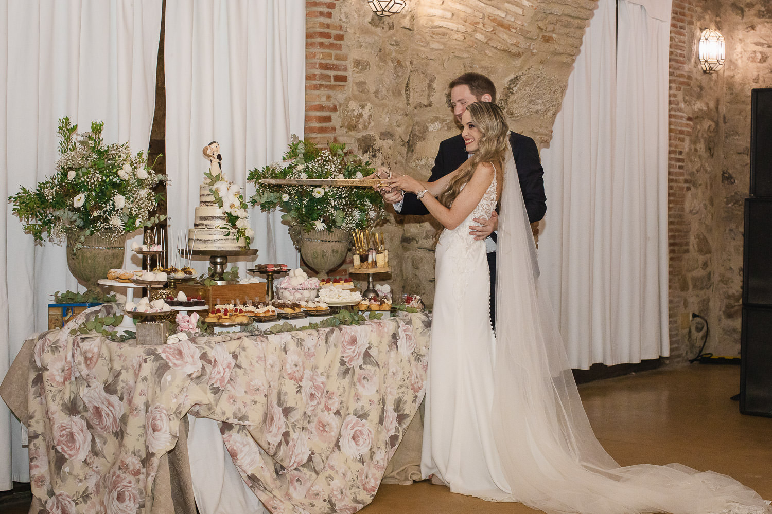 Boda en Cáceres: Iglesia de Santa María y Castillo de las Arguijuelas 62 Boda en Caceres Iglesia de Santa Maria Castillo de las Arguijuelas 068