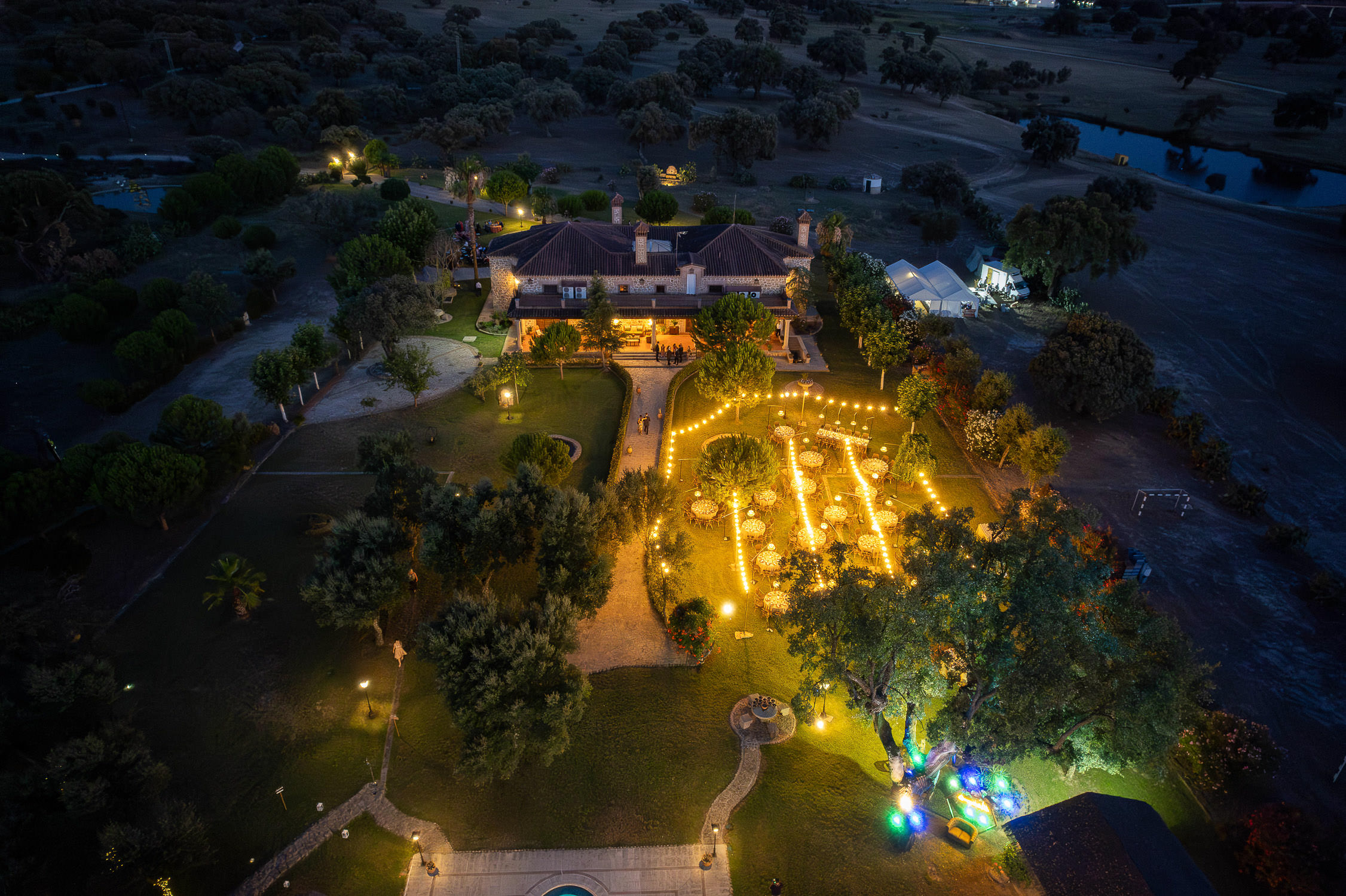 Boda en Oropesa y Navalmoral: Finca El Espadañal 80 Dron belen jesus 00005